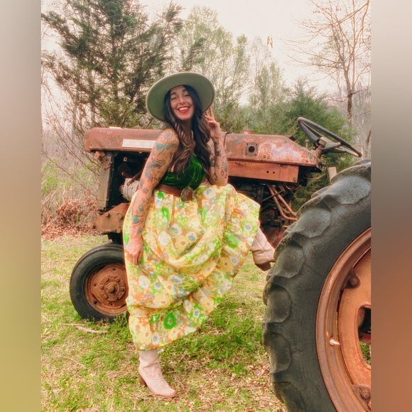 Meet your Posher, Jessica - Picture 8 of 16